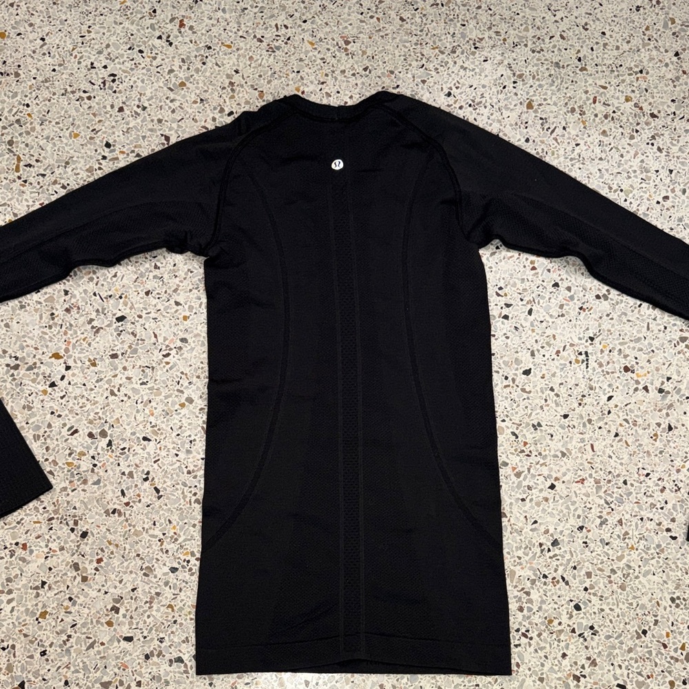 Lululemon black long sleeve tech shirt top 2